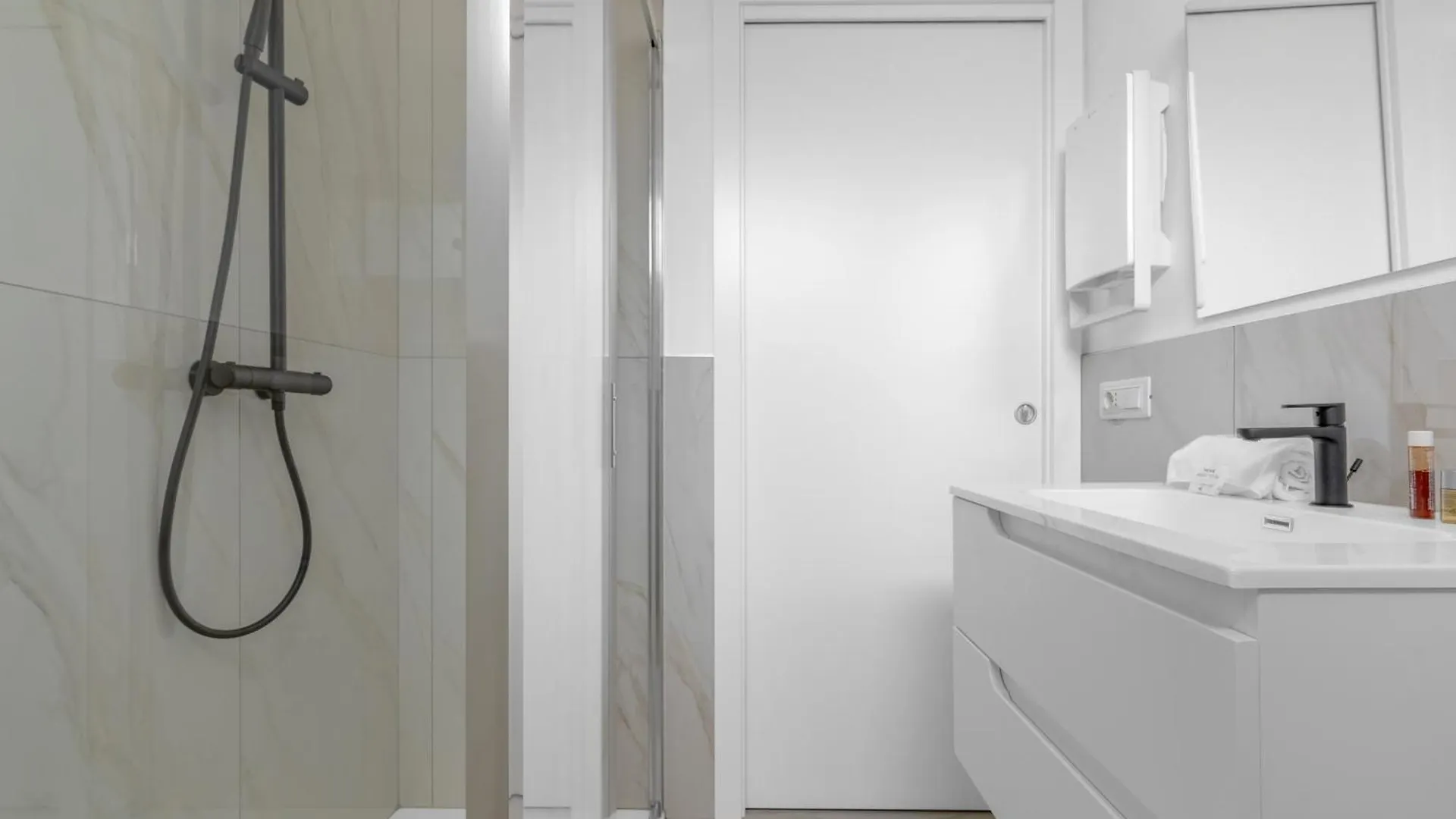 Mi Casa - Appartamento In Ponte Nuovo Milano Italia