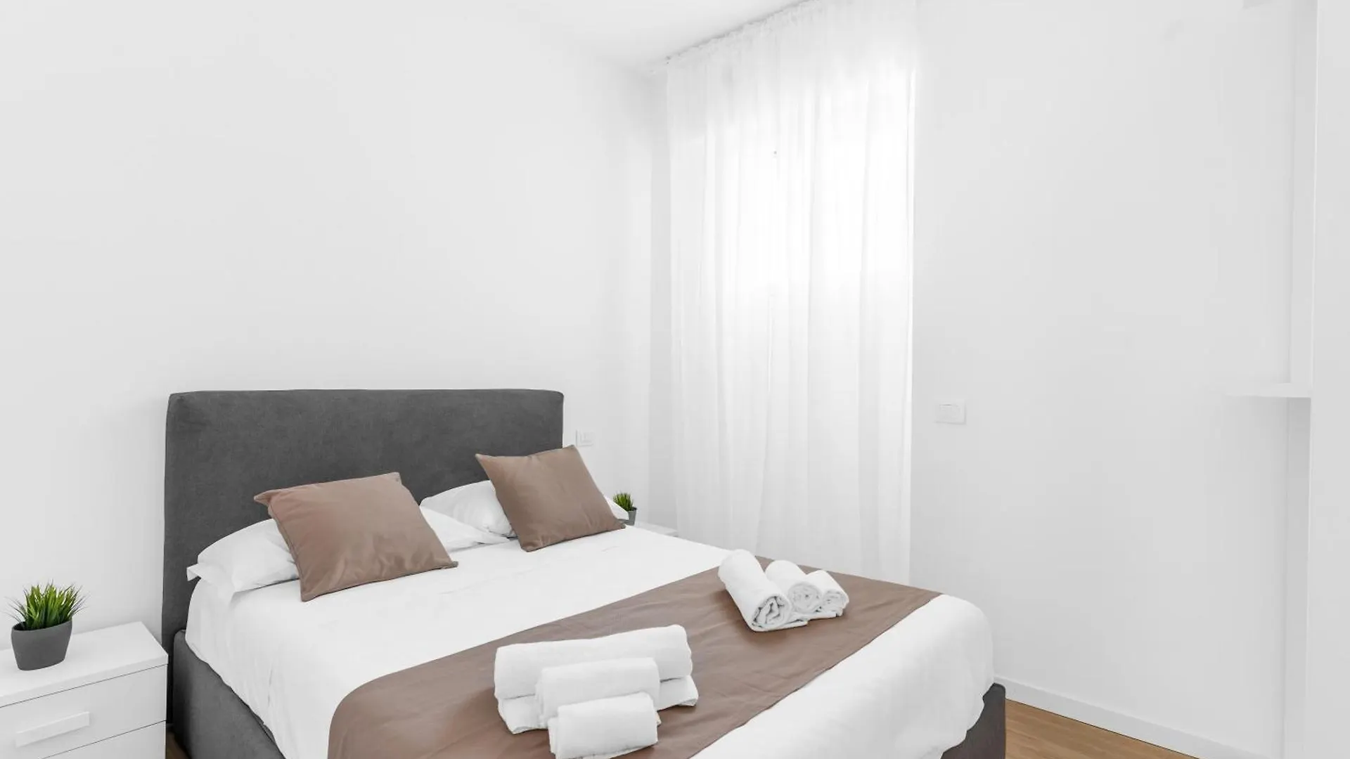 Mi Casa - Appartamento In Ponte Nuovo Milano Italia