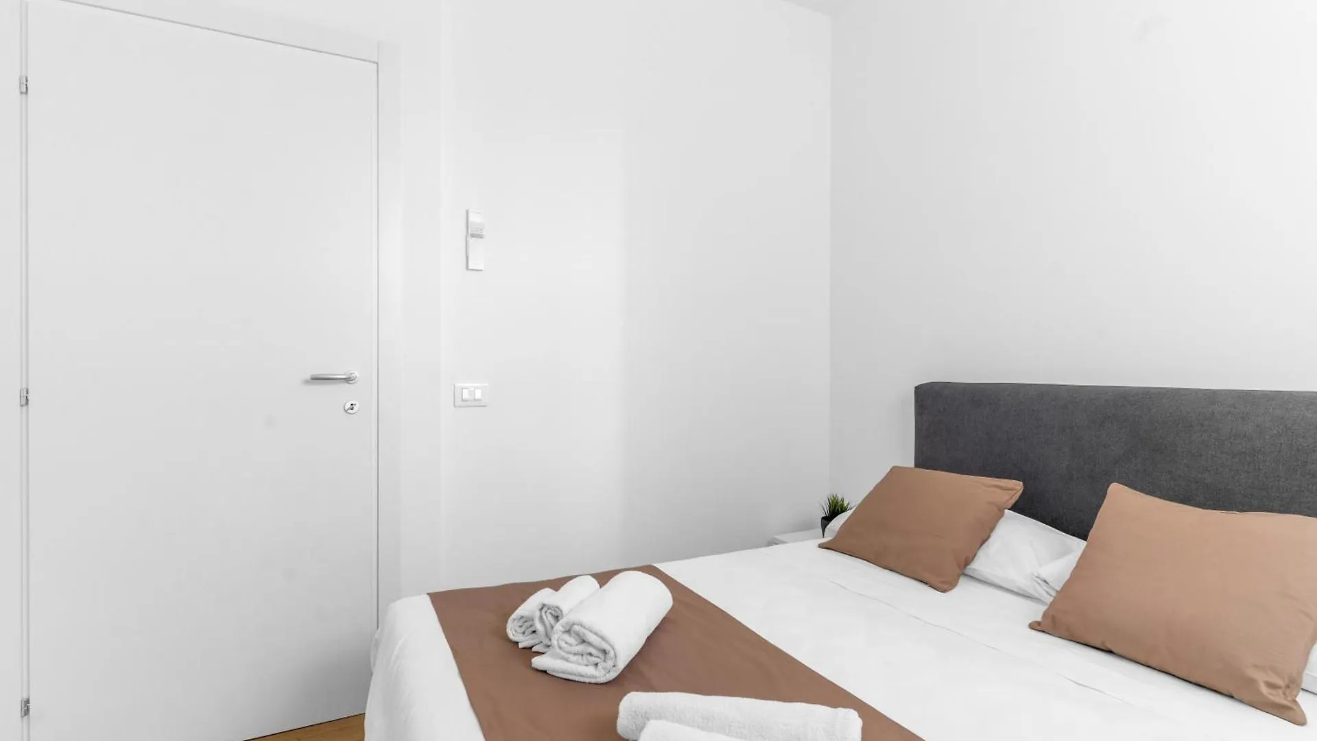 Mi Casa - Appartamento In Ponte Nuovo Milano Italia